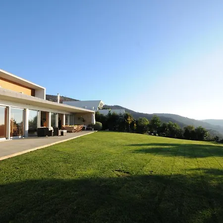 Villa 257 *